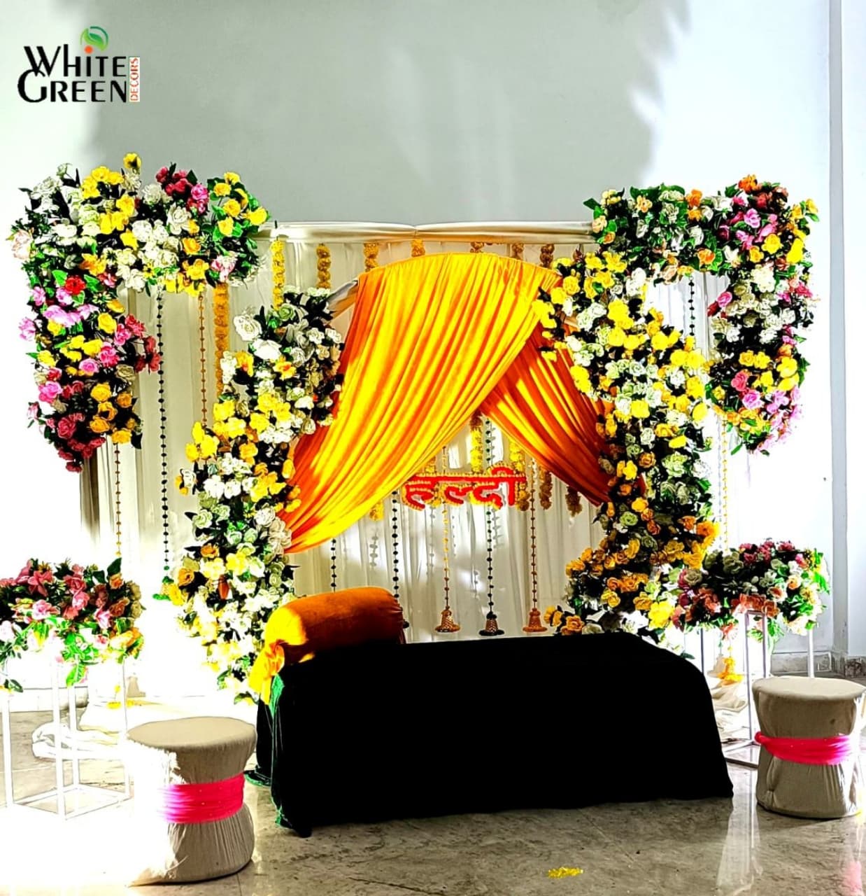 Grand Floral Mehndi Setup