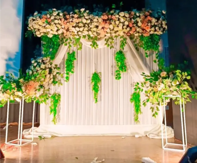 Elegant White Floral Welcome Backdrop Decoration