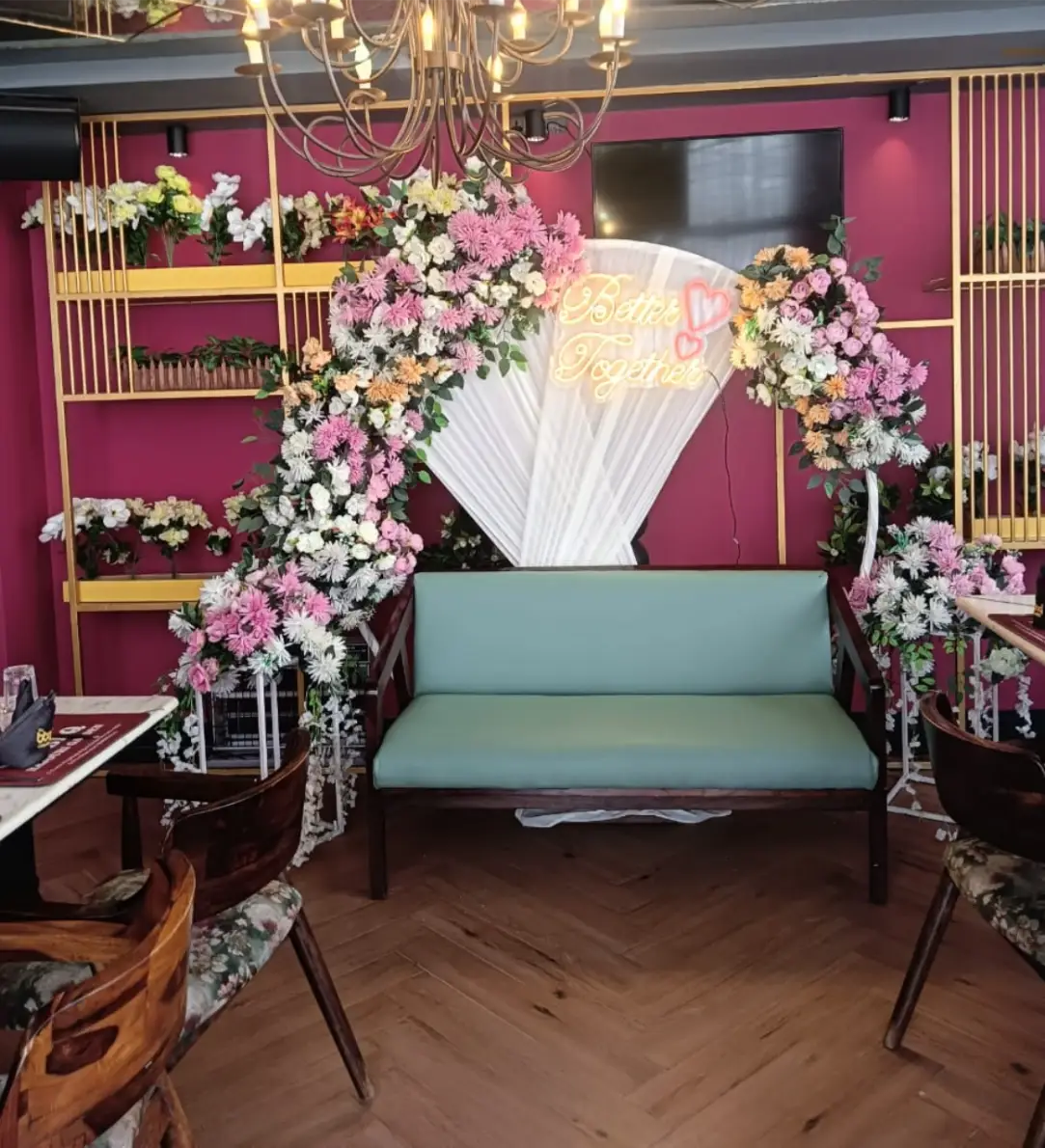 Elegant White Floral Ring Ceremony Backdrop Decoration